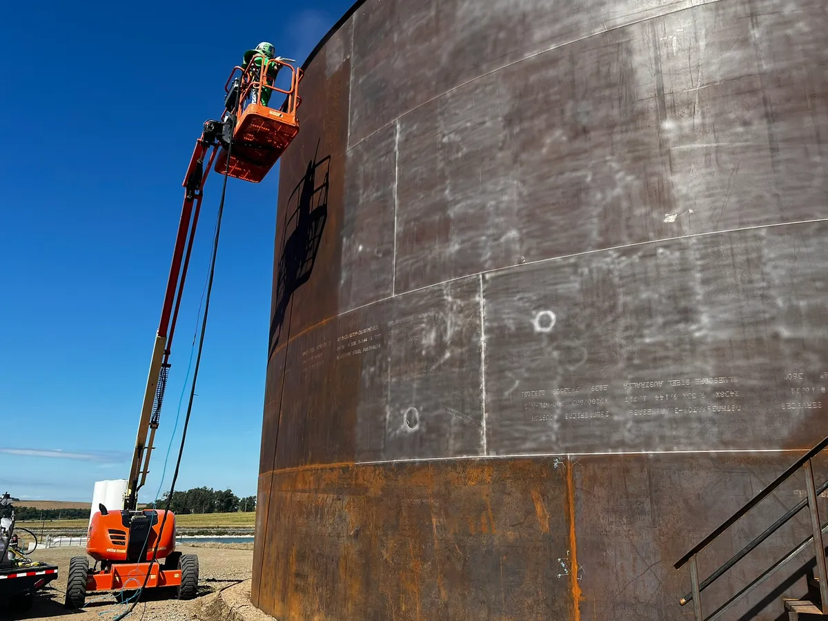 Fertilizer Tank Refinishing - Creston, IA